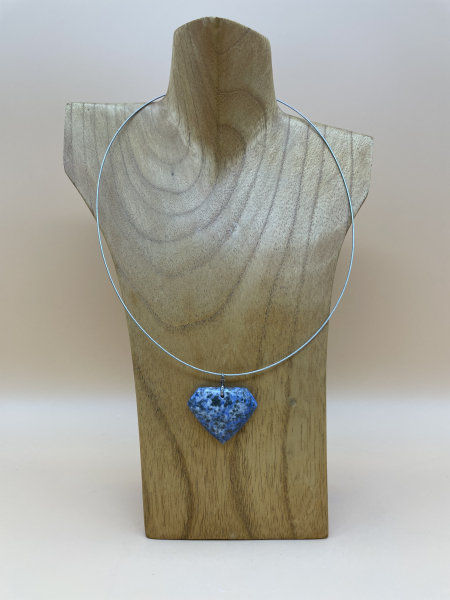 Lapislazuli Anhänger „Supergirl’s Character“